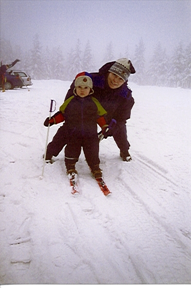 Skidor.jpg (187549 bytes)